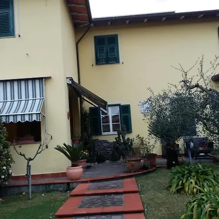 Casa Ma.ri Casa vacanze Luni